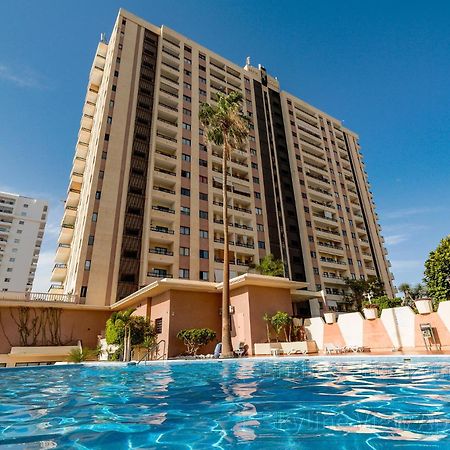 Skyline View Apartment - Free Private Parking Including & Guest Bonus 阿德耶 外观 照片