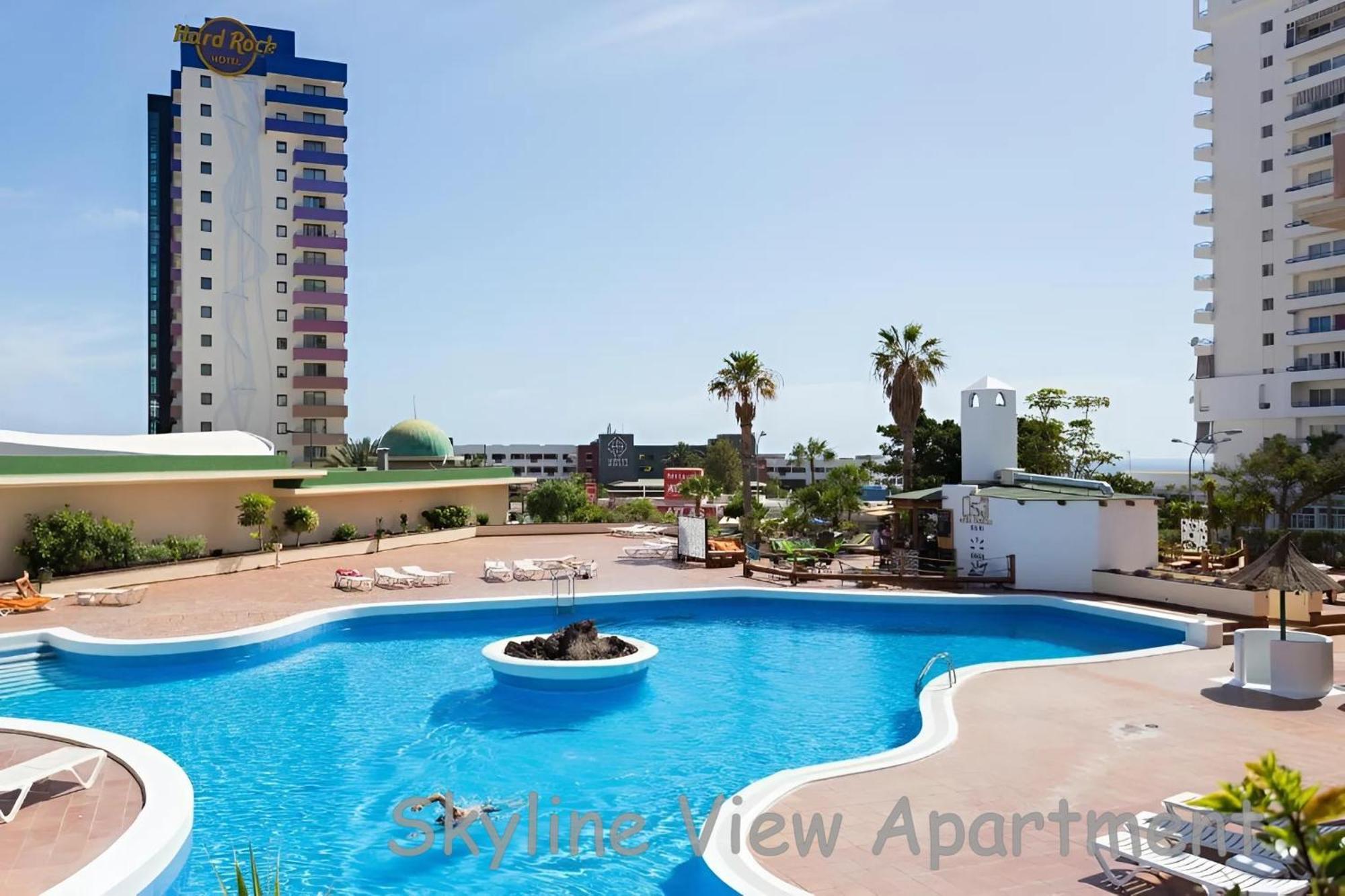 Skyline View Apartment - Free Private Parking Including & Guest Bonus 阿德耶 外观 照片